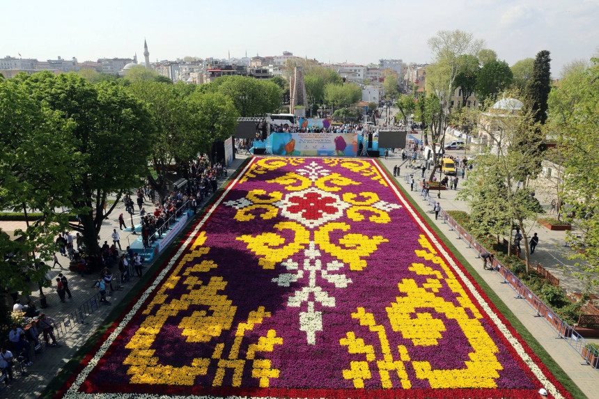 Najveći tepih od lala na svijetu