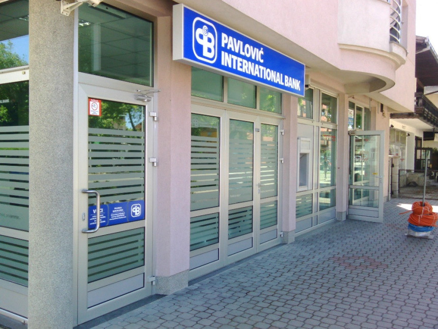 Pavlović banka radi stabilno!