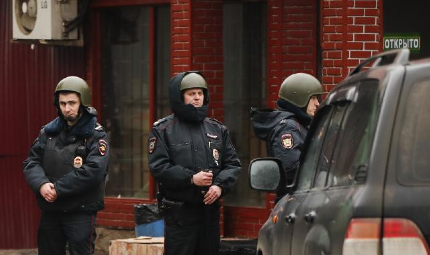 Москва: Специјалци упали у фабрику