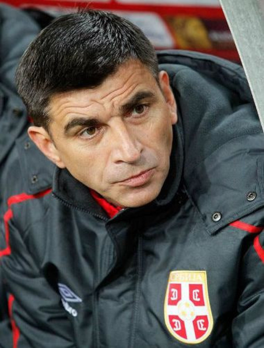 Analiza: U 10 tačaka - Radovan Ćurčić, čovjek bez tima, igre i budućnosti!