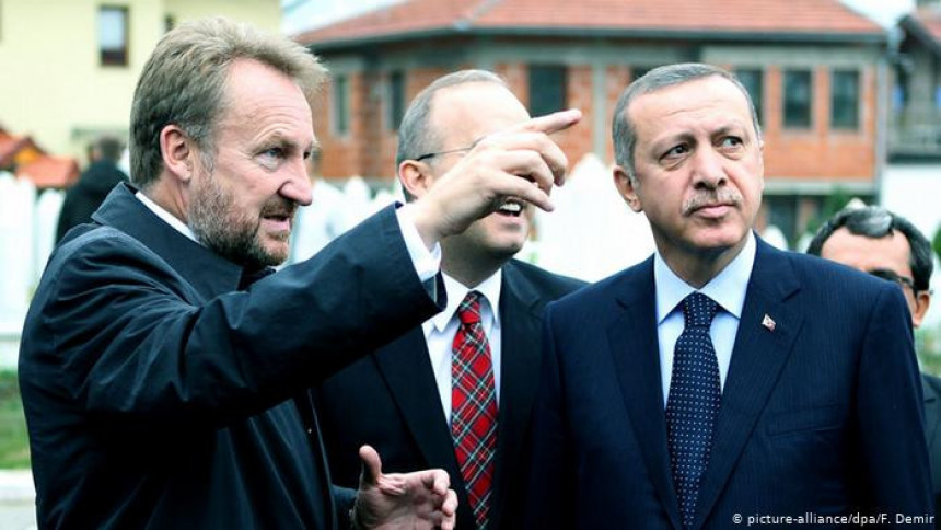 Ukinute boravišne dozvole za četiri osobe iz Turske