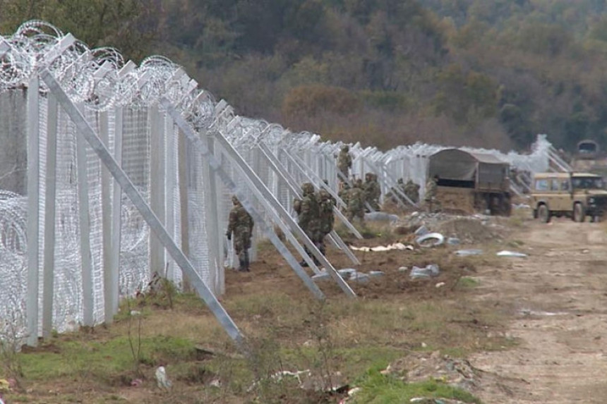 Makedonija-Grčka: Ograda na granici