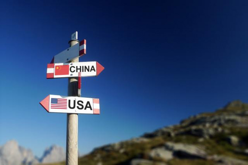 Amerika vs. Kina: Haos na pomolu