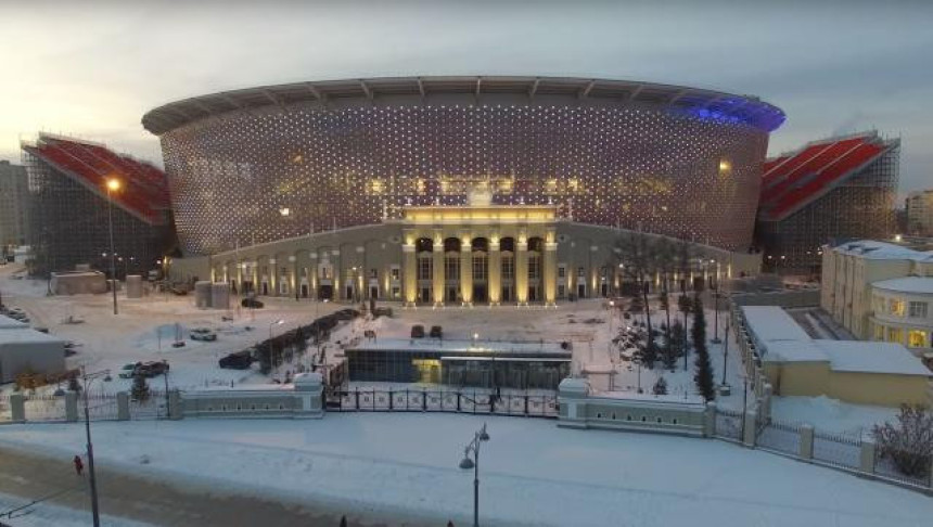Video: Rusi za SP postavili tribine van stadiona!